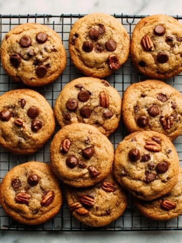Chewy Chocolate Chip Pecan Cookies Recipe