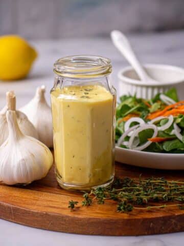 Creamy Garlic Dressing Recipe