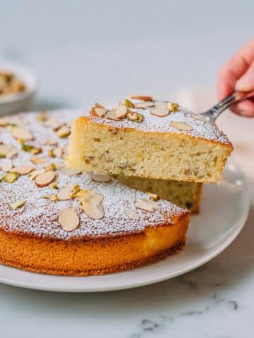 French Pistachio Cake Recipe
