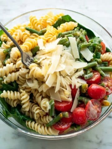 Fridge Raid Pasta: Vegetarian Spiral Pasta with Roasted Bell Peppers, Greens, and Cherry Tomatoes Recipe