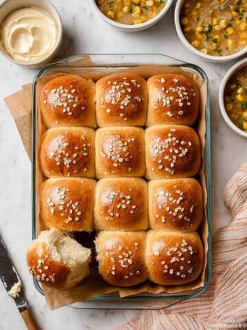 Wholesome Oatmeal Molasses Dinner Rolls Recipe