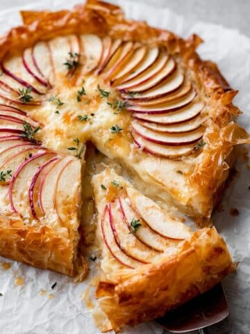 Apple Brie Phyllo Galette with Honey & Thyme Recipe