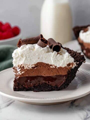 Sky High Chocolate Mousse Pie Recipe