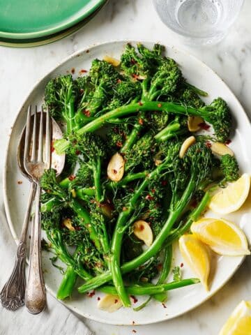 Sautéed Broccolini with Garlic, Red Pepper Flakes, and Lemon Recipe